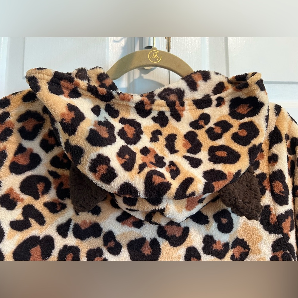 NWT 🐆 Leopard Print One Piece Zip Up Pajamas / Costume w Hood - Picture 6 of 9